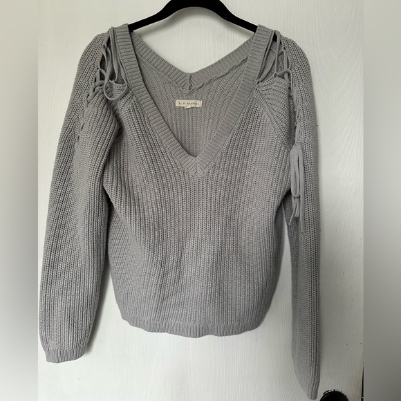 La Hearts Sweaters - Cold shoulder sweater